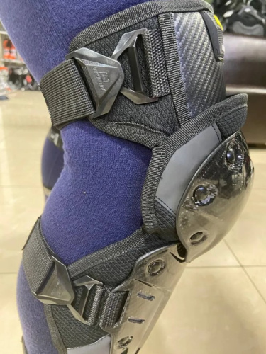 Ones Again Наколенники Carbon Fiber Force в Ульяновске