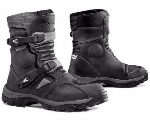 Forma Мотоботы Adventure Low Black в Ульяновске